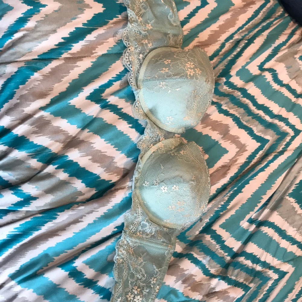 Strapless bra